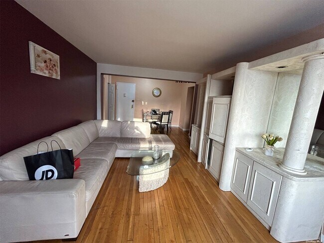 Foto del edificio - 3184 Grand Concourse