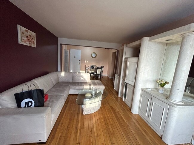 Building Photo - 3184 Grand Concourse