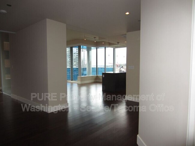 Foto del edificio - 737 Olive Wy
