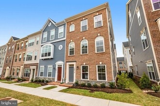 Building Photo - 14813 Retreat Blvd