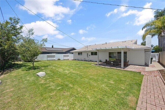 Building Photo - 612 Ruby Dr