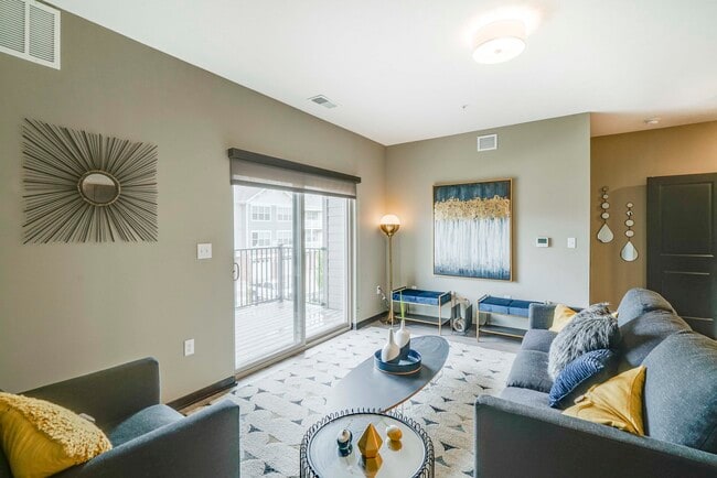 Building Photo - WH Flats