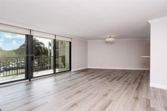 Foto del edificio - 1301 River Reach Dr