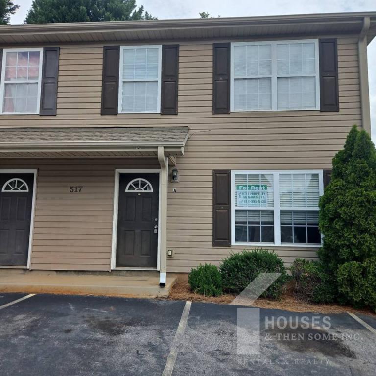Photo - 517 A Fairview Road