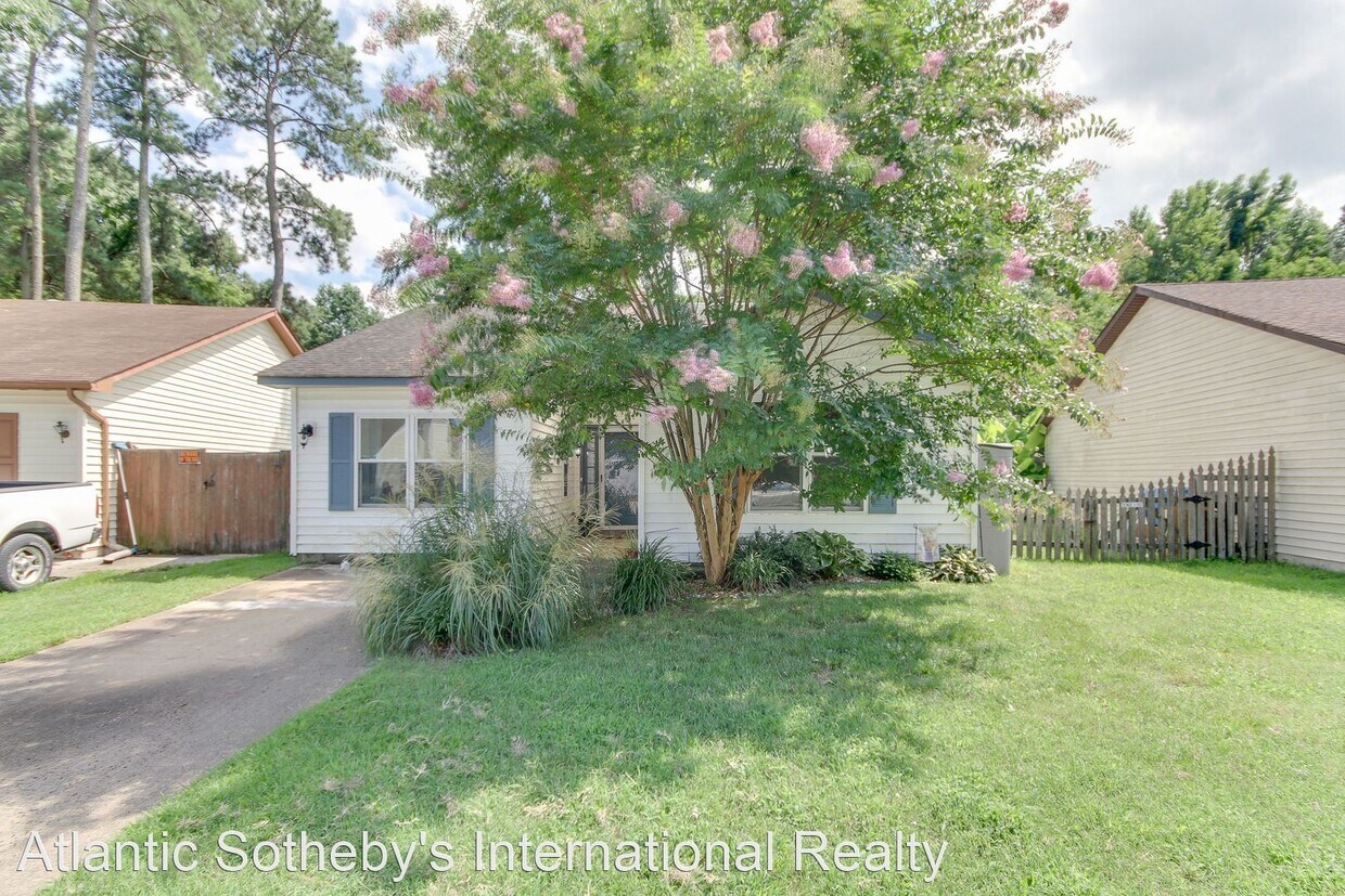 3 br, 1.5 bath House 1552 Hummingbird Lane House for Rent in