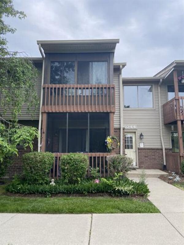 Building Photo - 10244 Nancys Blvd