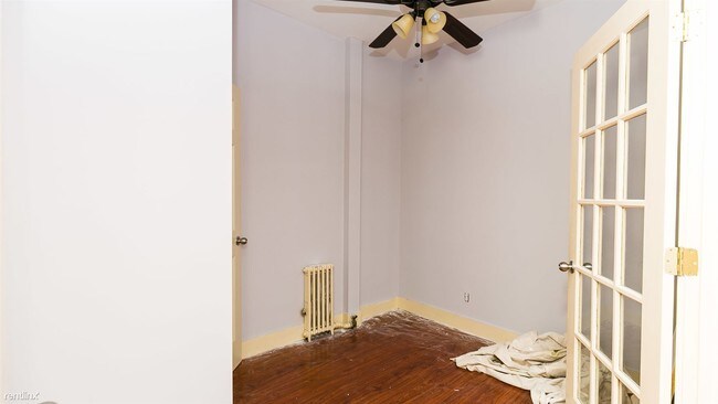 Foto del edificio - 200 Irving Ave