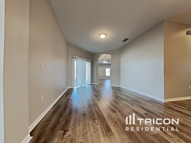 Building Photo - 6825 Boulder Run Loop Wesley Chapel FL