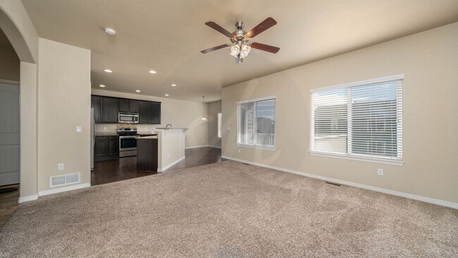 Building Photo - Beautiful two story home in Northgate