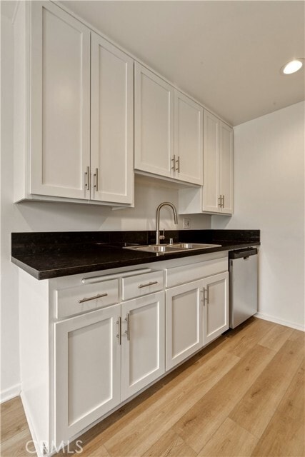 Building Photo - 6140 Whitsett Ave