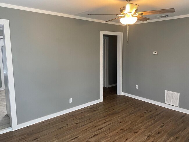 Foto del edificio - 3932 Brookmont Dr