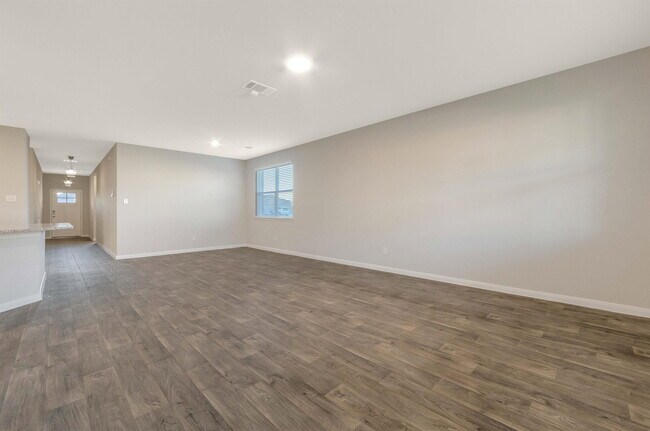 Building Photo - 141 Spider Lily Dr