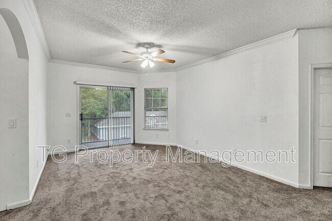 Foto del edificio - 10000 Gate Pkwy N