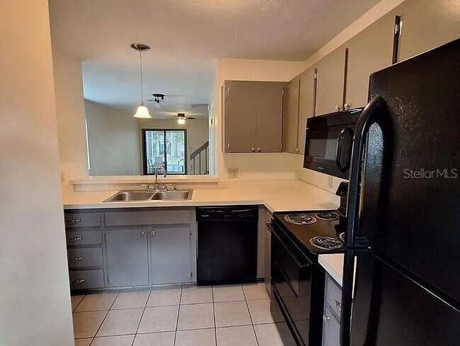 Foto del edificio - 6111 SW 8th Pl