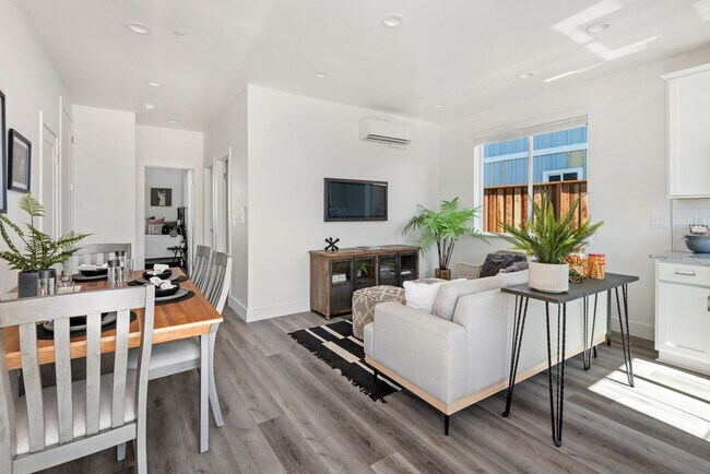 Foto del edificio - 2 bed 1 bath Vineyard views in your back yard