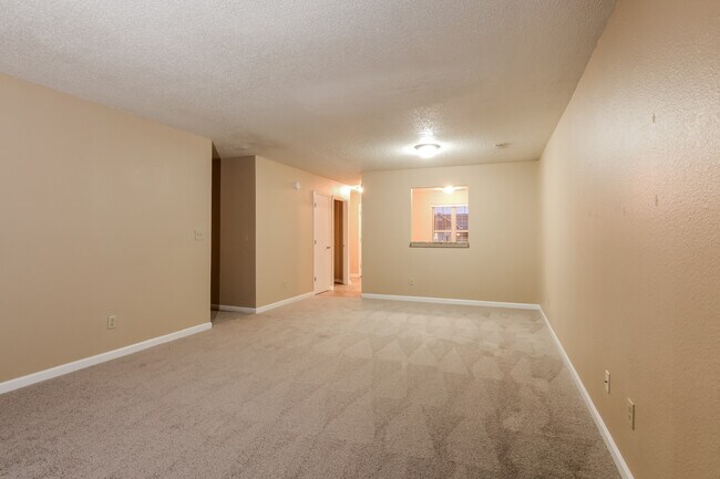 Building Photo - 2110 Historic Oaks Blvd