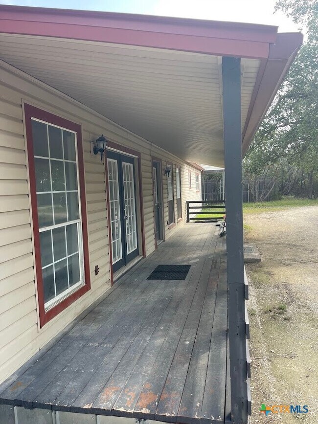 Building Photo - 551 Ramblewood Dr