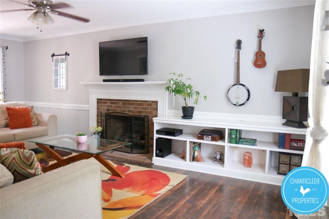Foto del edificio - 7317 Ewing Pl