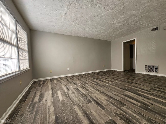 Photo - 1654 Pinedale Cir NW Apartment