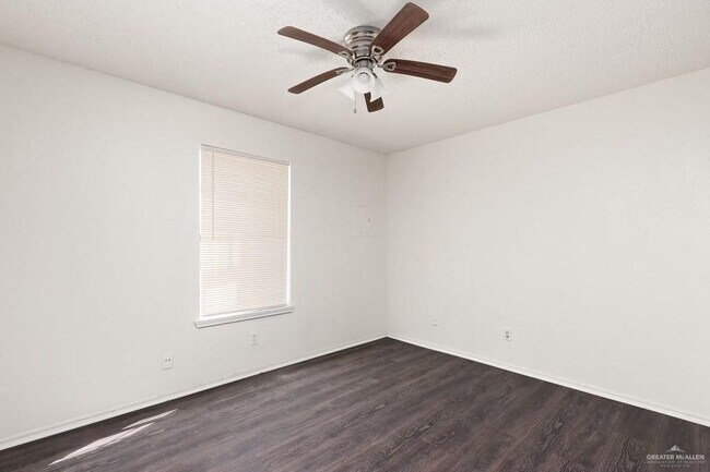 Building Photo - 402 Gastel Cir