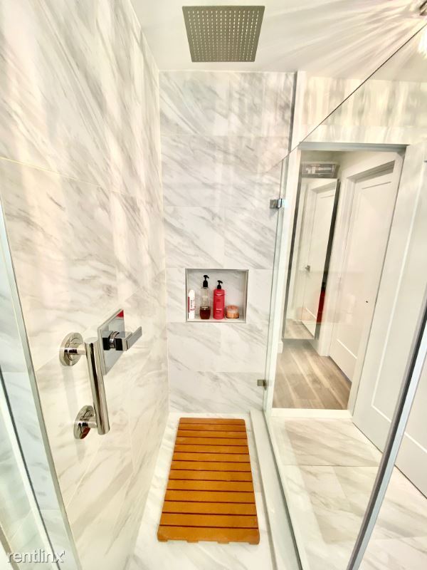 Foto del edificio - 2201 New Hampshire Ave NW