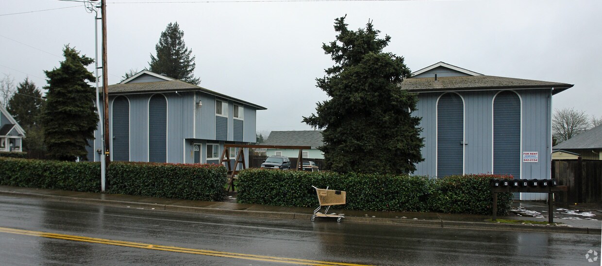 Building Photo - 1780 E Washington St