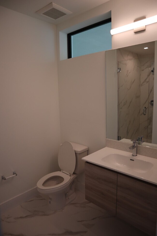 Foto del edificio - 4100 SW 64th Ave
