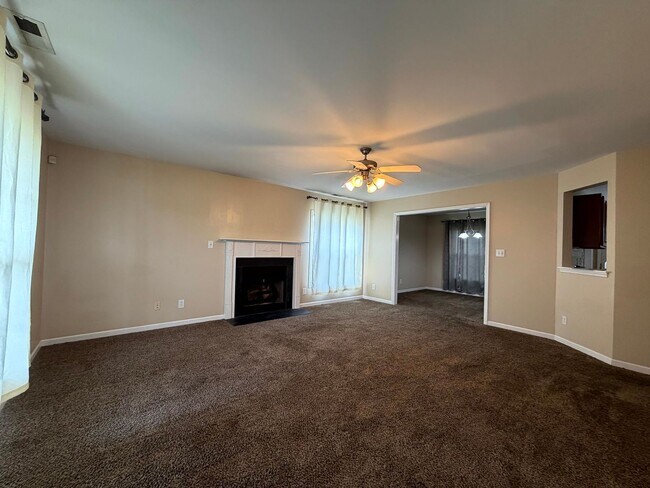 Foto del edificio - 2449 Gray Goose Loop