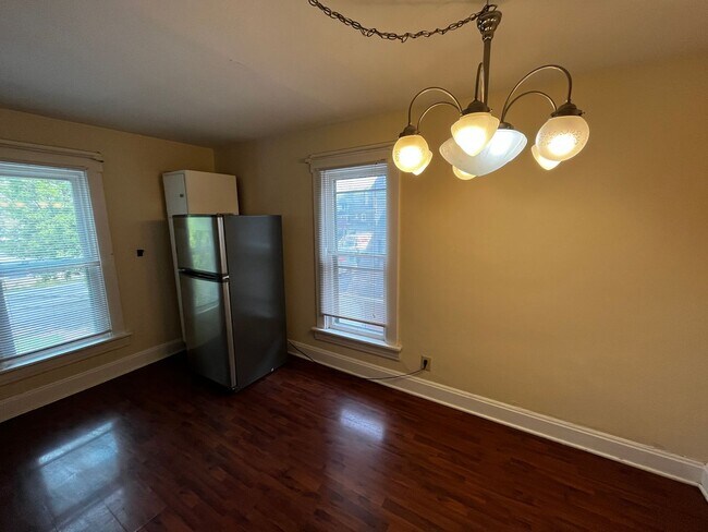 Foto del edificio - 1476-1478 Michigan Ave.   Mgt