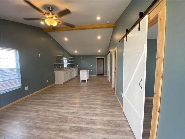 Building Photo - 908 18th Street