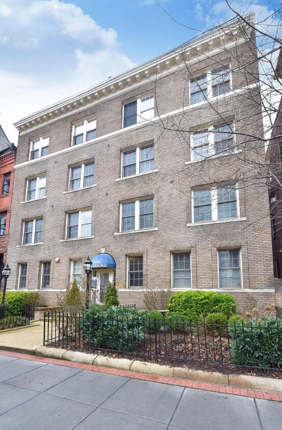 Foto principal - 1736 18th St NW