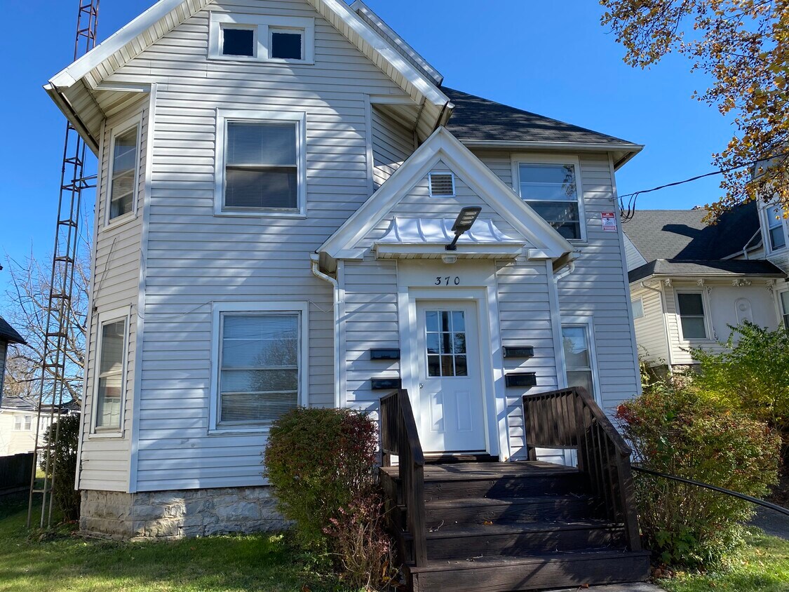 Primary Photo - 370 S State St