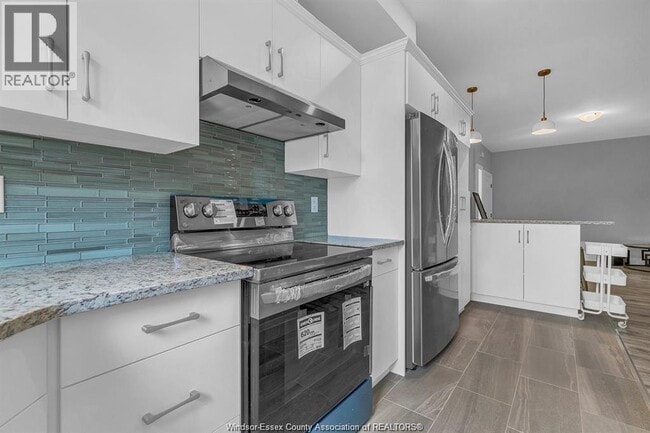 Building Photo - 521 Campbell Ave