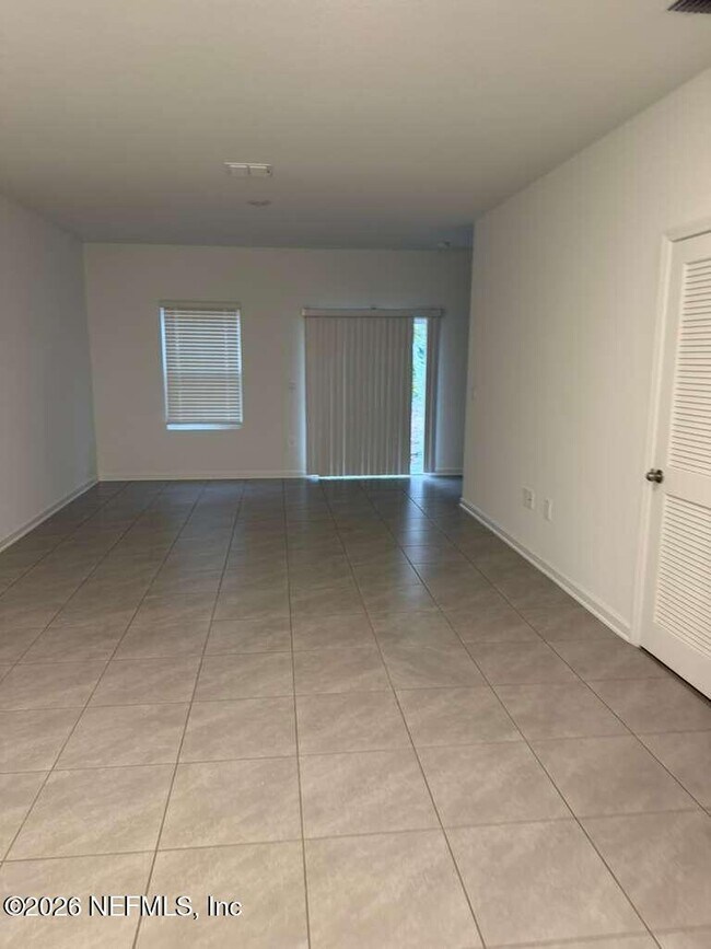 Foto del edificio - 107 Blue Hvn Rd