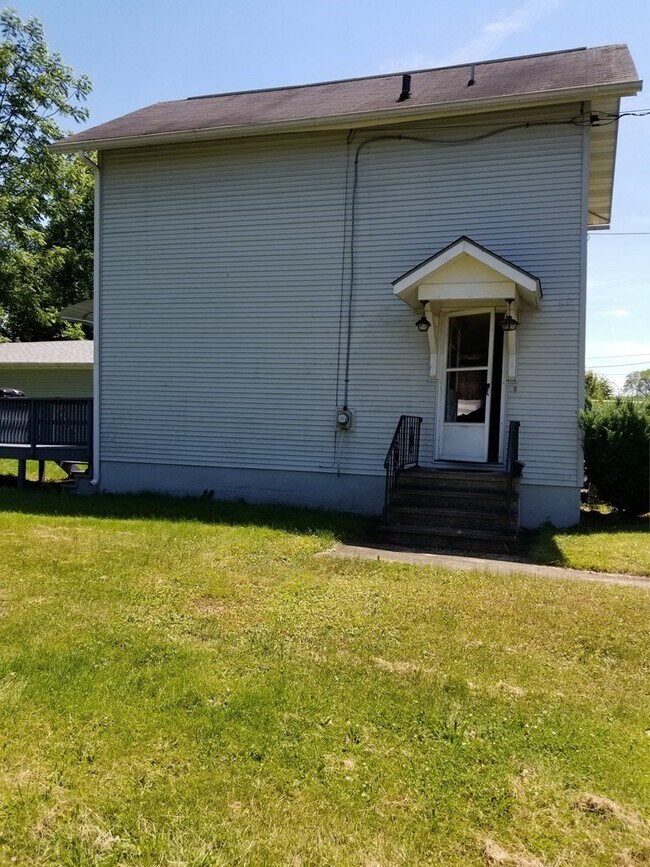 Building Photo - 205 West Ave