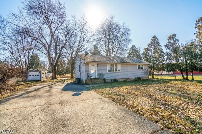 4 Grace Ct, Fairfield, NJ 07004 House Rental in Fairfield, NJ