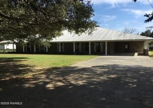 Building Photo - 325 Yearling Rd