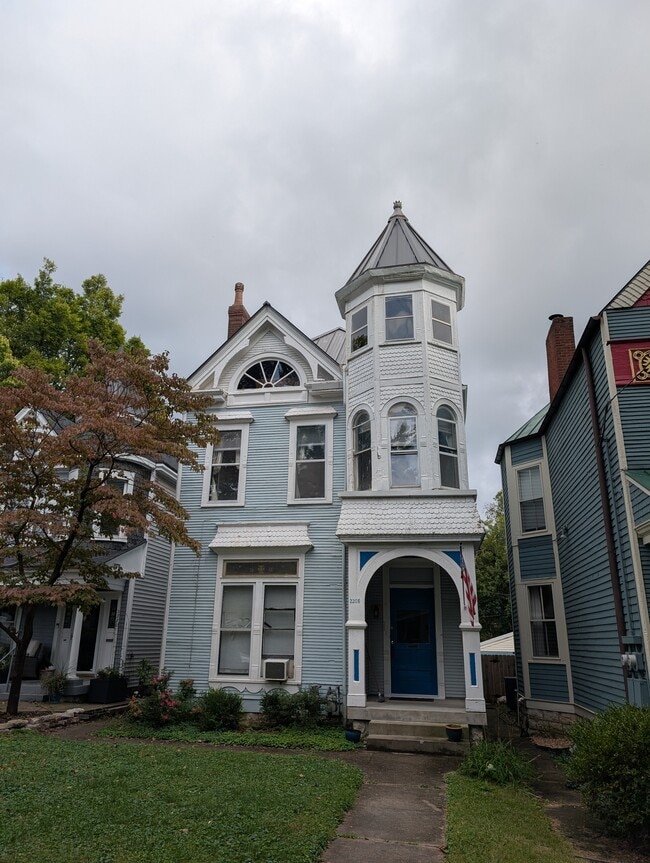 Building Photo - 2208 Longest Ave