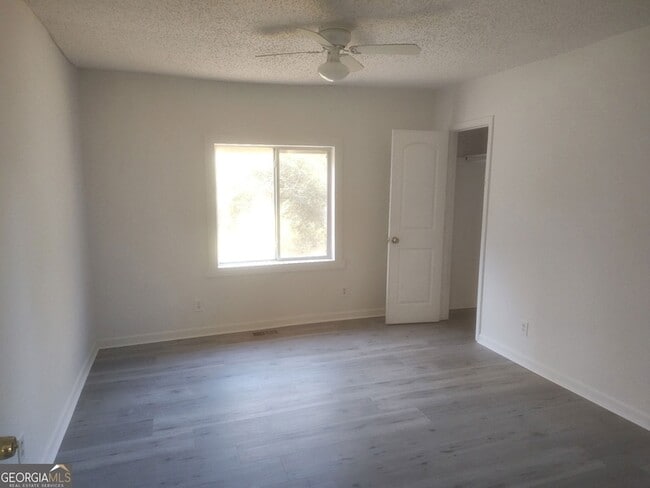 Foto del edificio - 929 Bond Bridge Rd