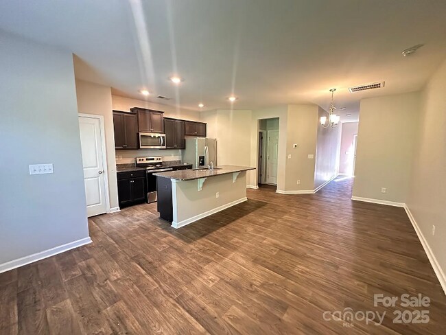 Foto del edificio - 6029 Guildford Hill Ln
