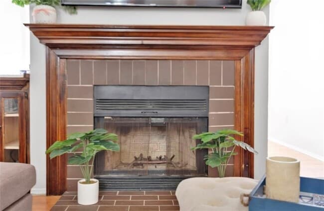 Foto del edificio - 2411 Huntingdon, 2411