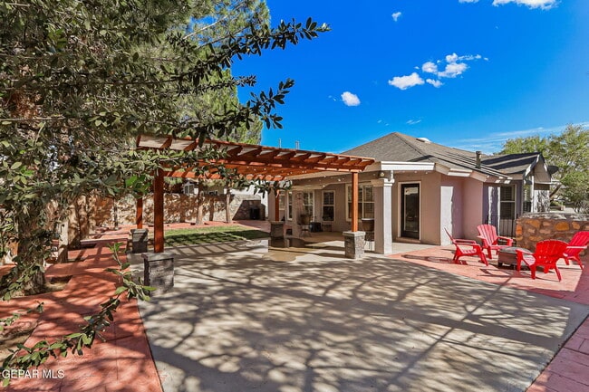 Building Photo - 13709 Paseo Hermoso Dr