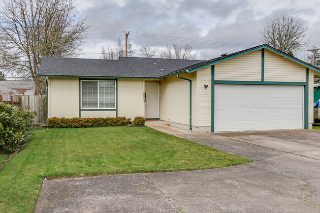 Foto del edificio - Great 3-Bedroom, 1-Bath Home - Centennial ...