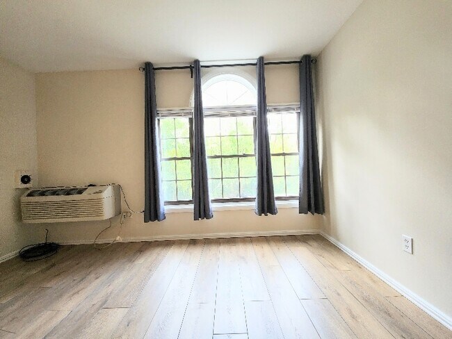 Foto del edificio - 24 West Rd