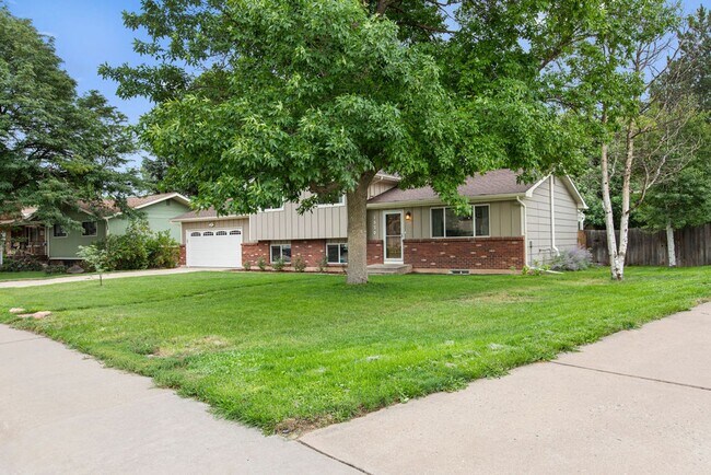 Foto del edificio - Students Welcome! Spacious 5 Bedroom Home in West Fort Collins