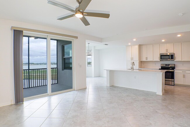 Foto del edificio - Newly constructed 2/2 condo in Punta gorda...