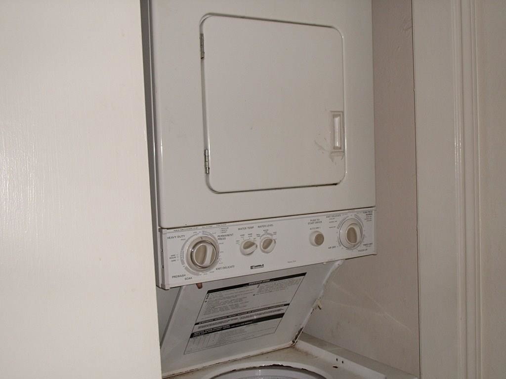 Building Photo - 9737 Whitehurst Dr