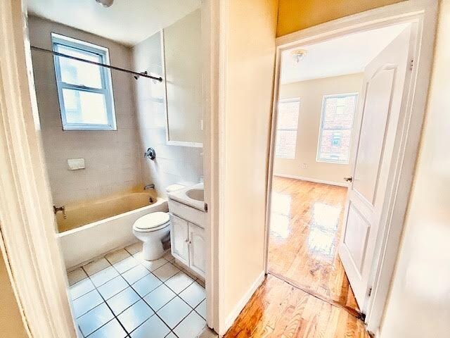 Building Photo - 278 Troy Ave