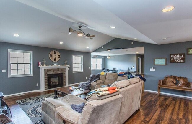 Building Photo - Ready January 1, 2026!!!