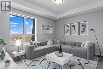 Building Photo - 5002 King St